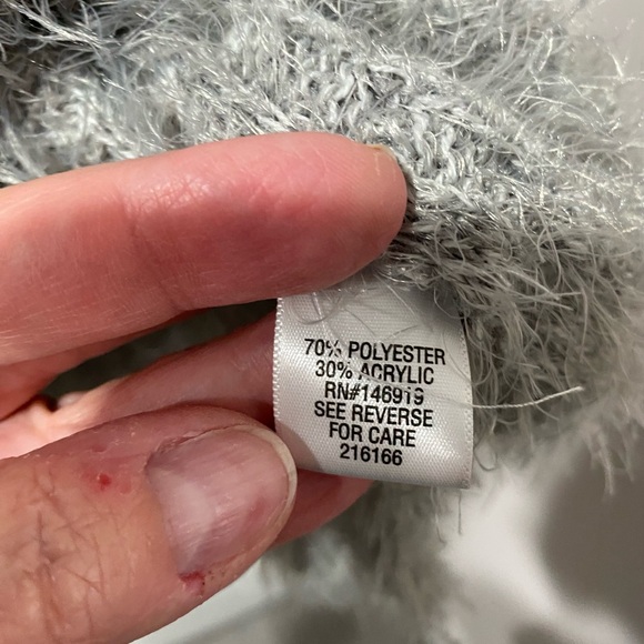 Candies women’s fuzzy gray sweater, size XXL, dressy, good condition - Picture 4 of 9